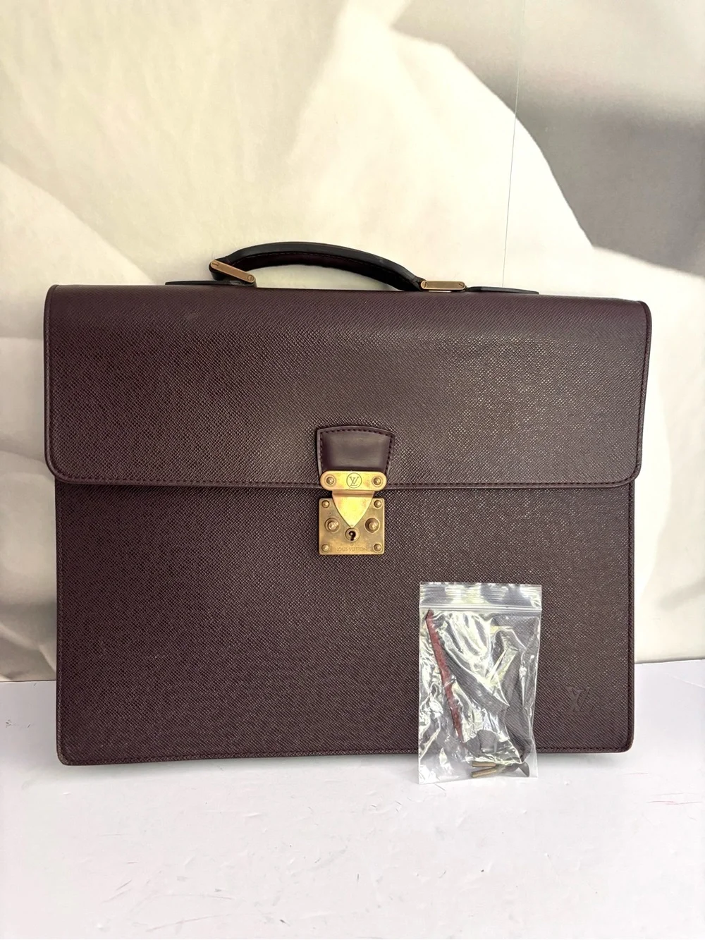 Louis Vuitton Taiga briefcase business bag